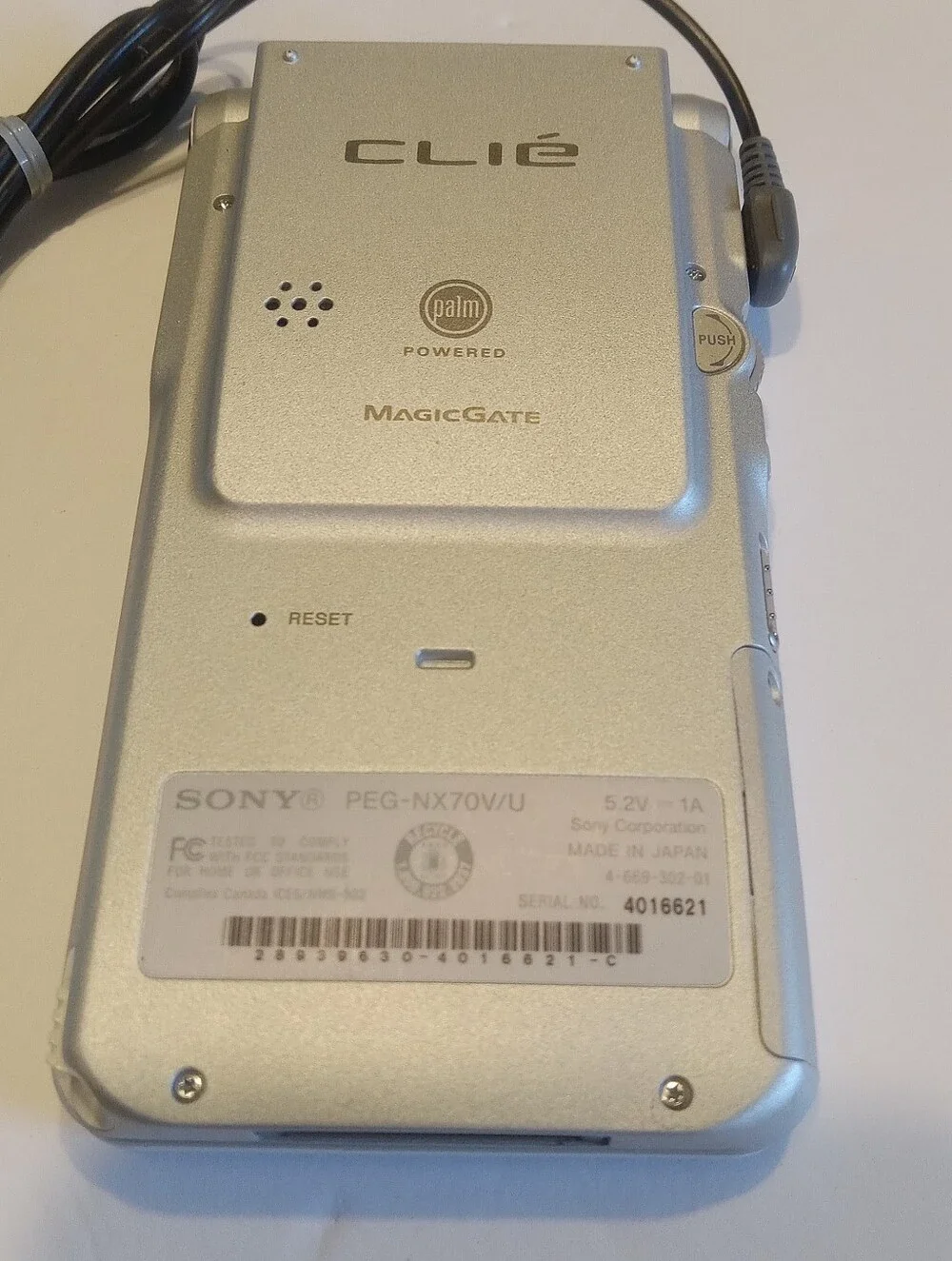 Vintage Sony Clie Handheld PEG-NX70V/U Bundle SCREEN IS CRACKED Does Turn On.